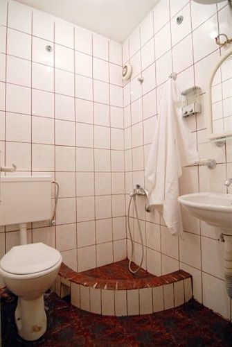 סקופיה Hotel Vuk מראה חיצוני תמונה