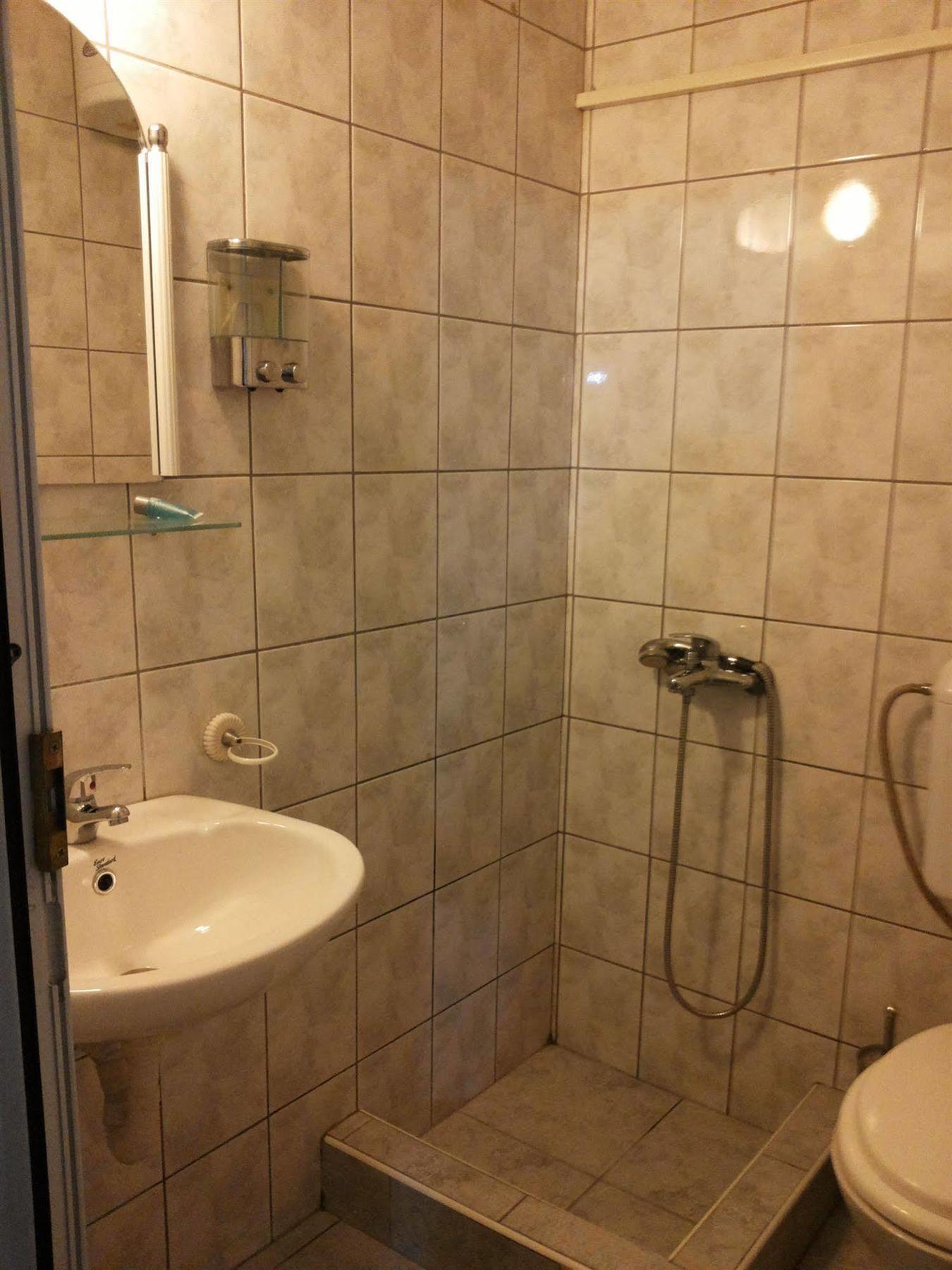 סקופיה Hotel Vuk מראה חיצוני תמונה